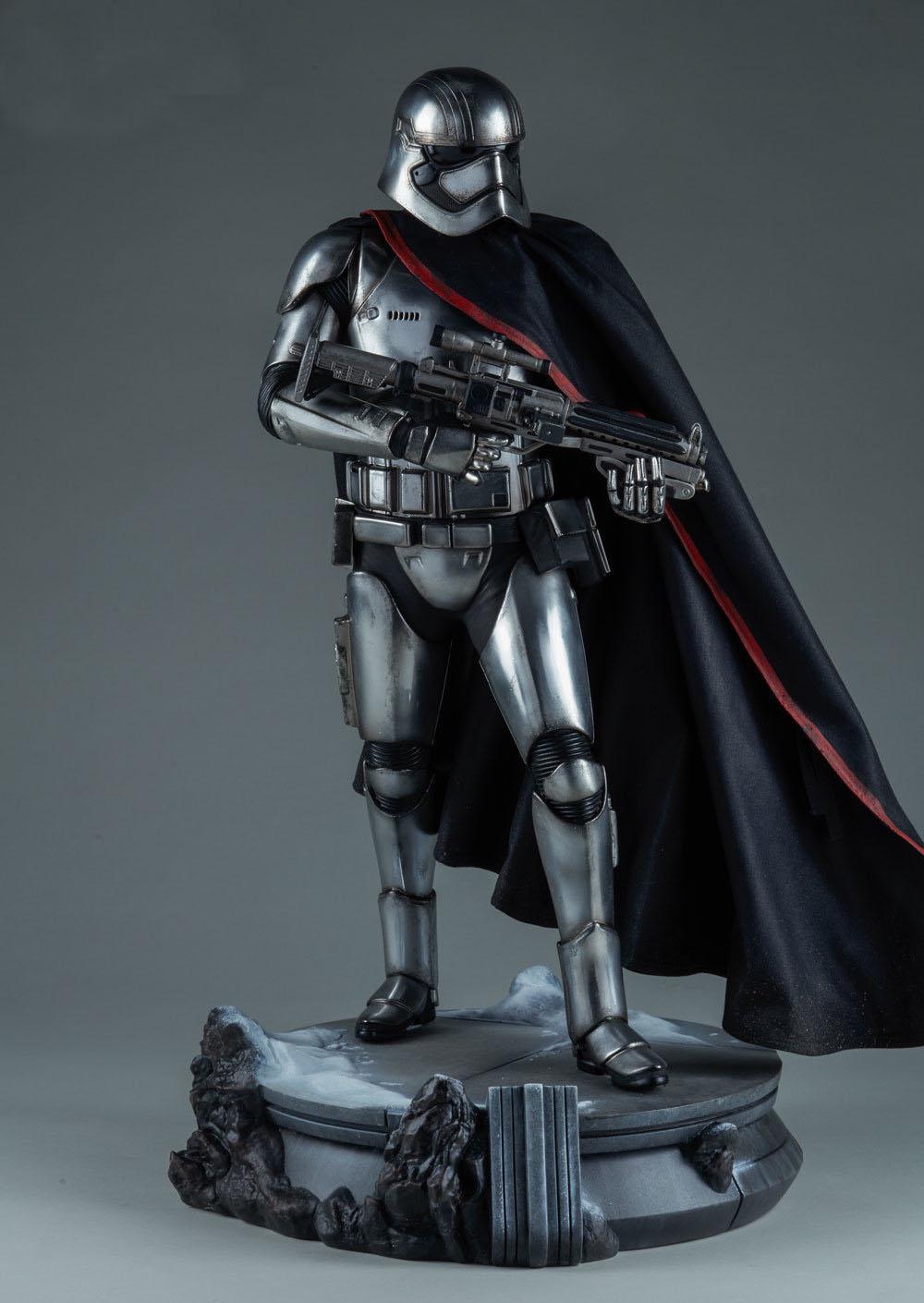 Exclusive Star Wars Capitaine Phasma Métallique Premium Edition 20/" Figure Limited