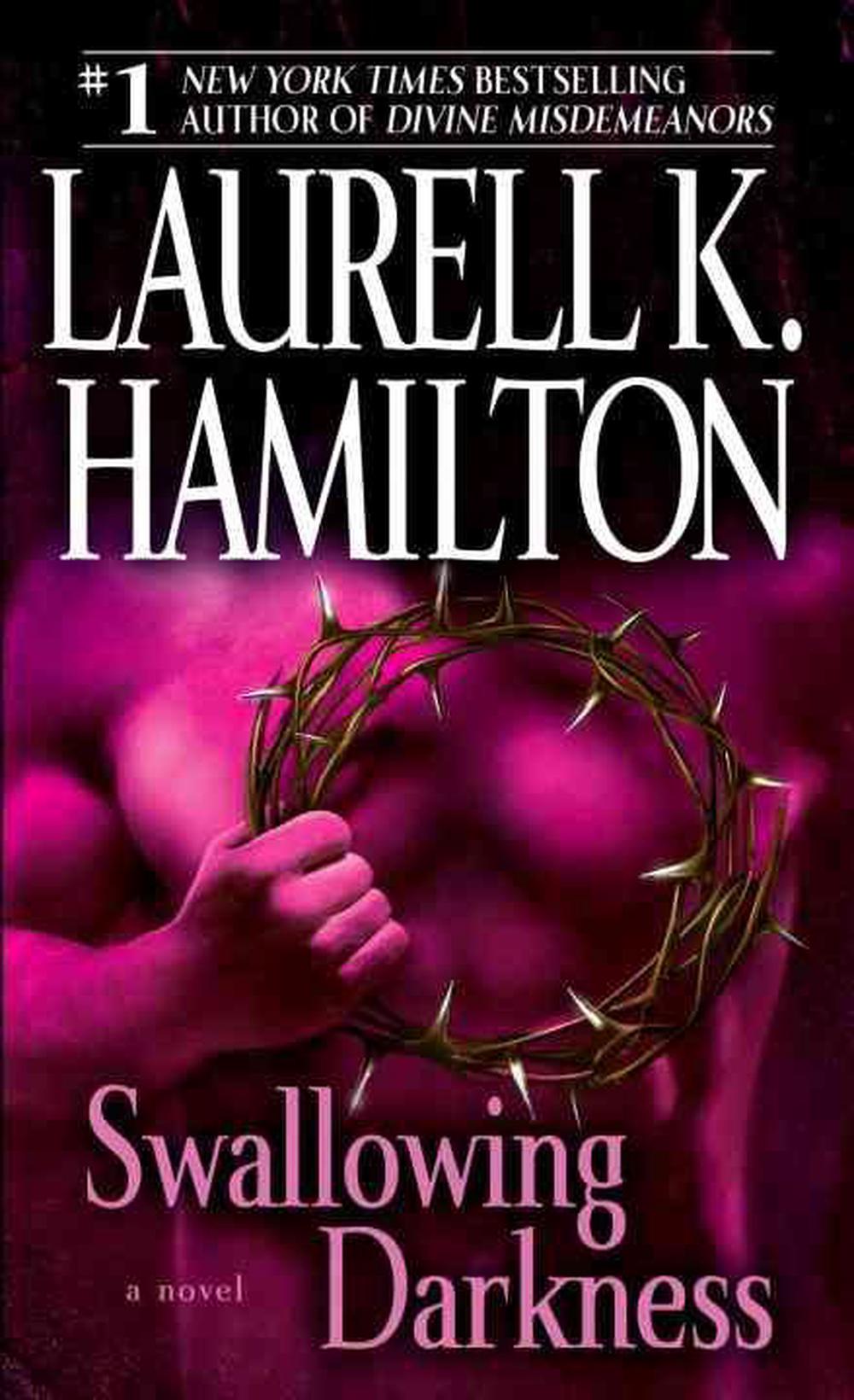 Swallowing Darkness: A Novel by Laurell K. Hamilton (English) Mass Market Paperb 9780345495945 ...
