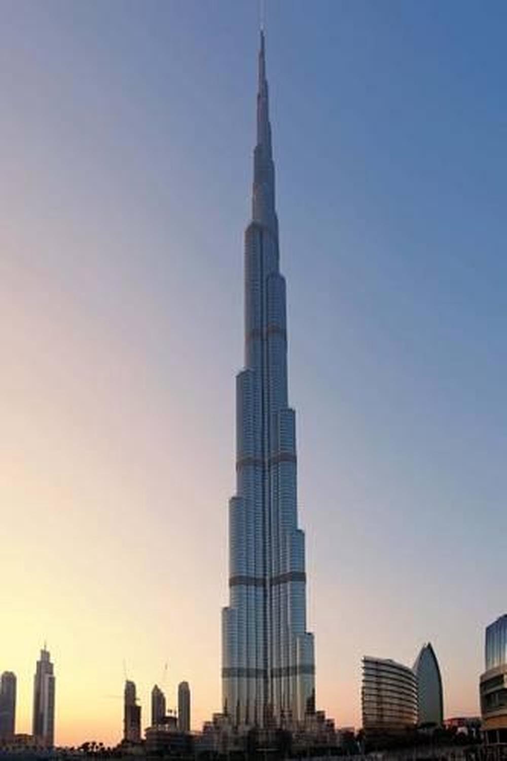 Burj Khalifa - Tallest Building in the World Journal: 150 ...